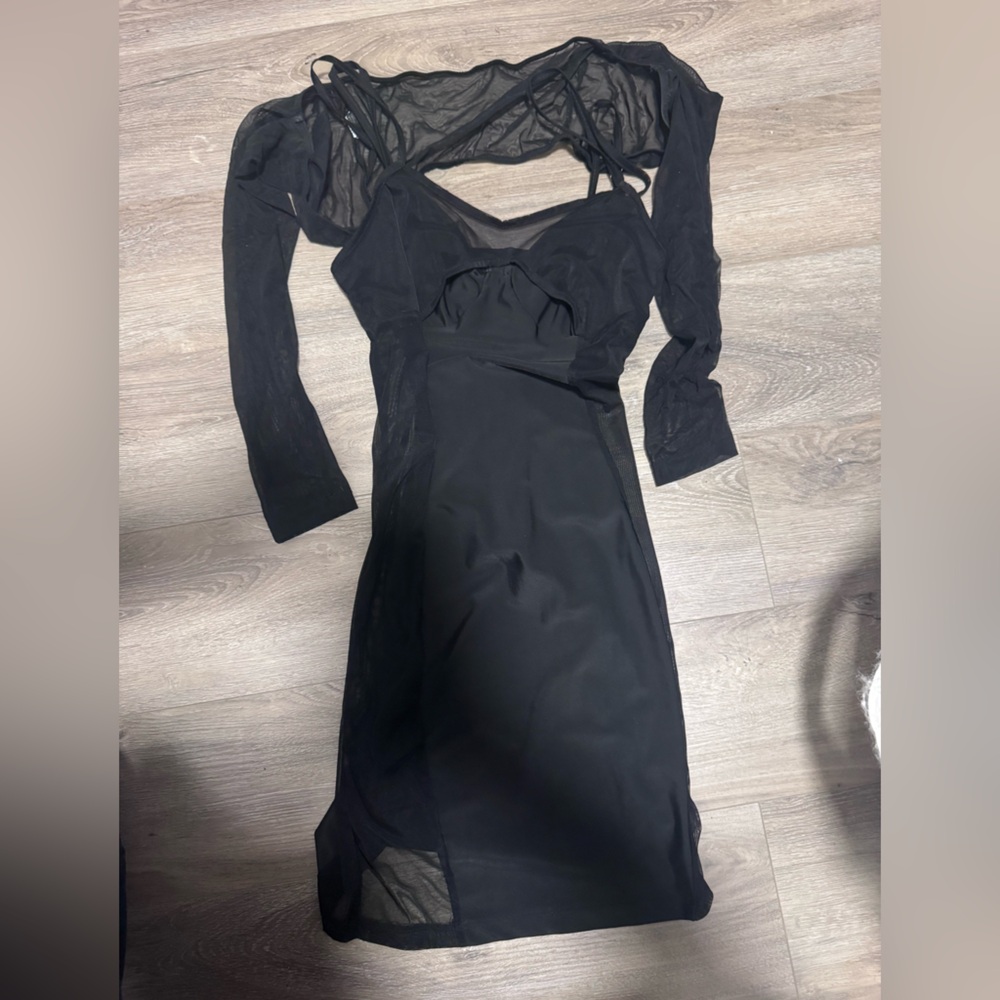 Black Long Sleeve Mesh Panel Midi Dress and Shawl Cover